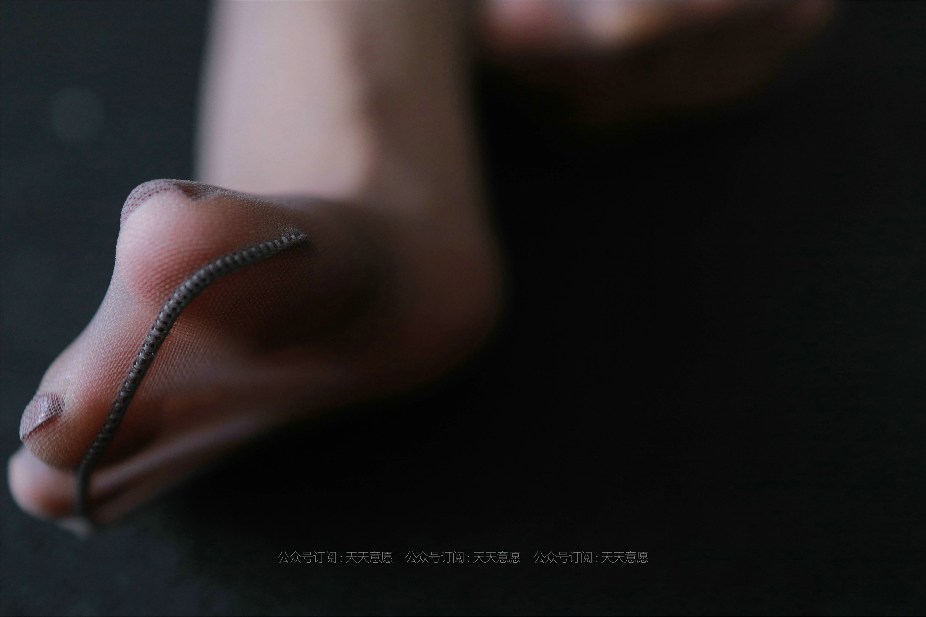 IESS异思趣向 - 模特：羽西《性感青花瓷》